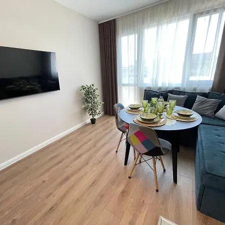 Apartment 2br Escape *