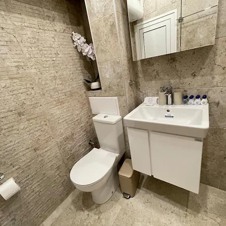 2br Escape Apartment Warna