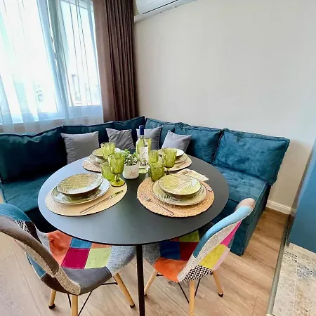 2br Escape Warna